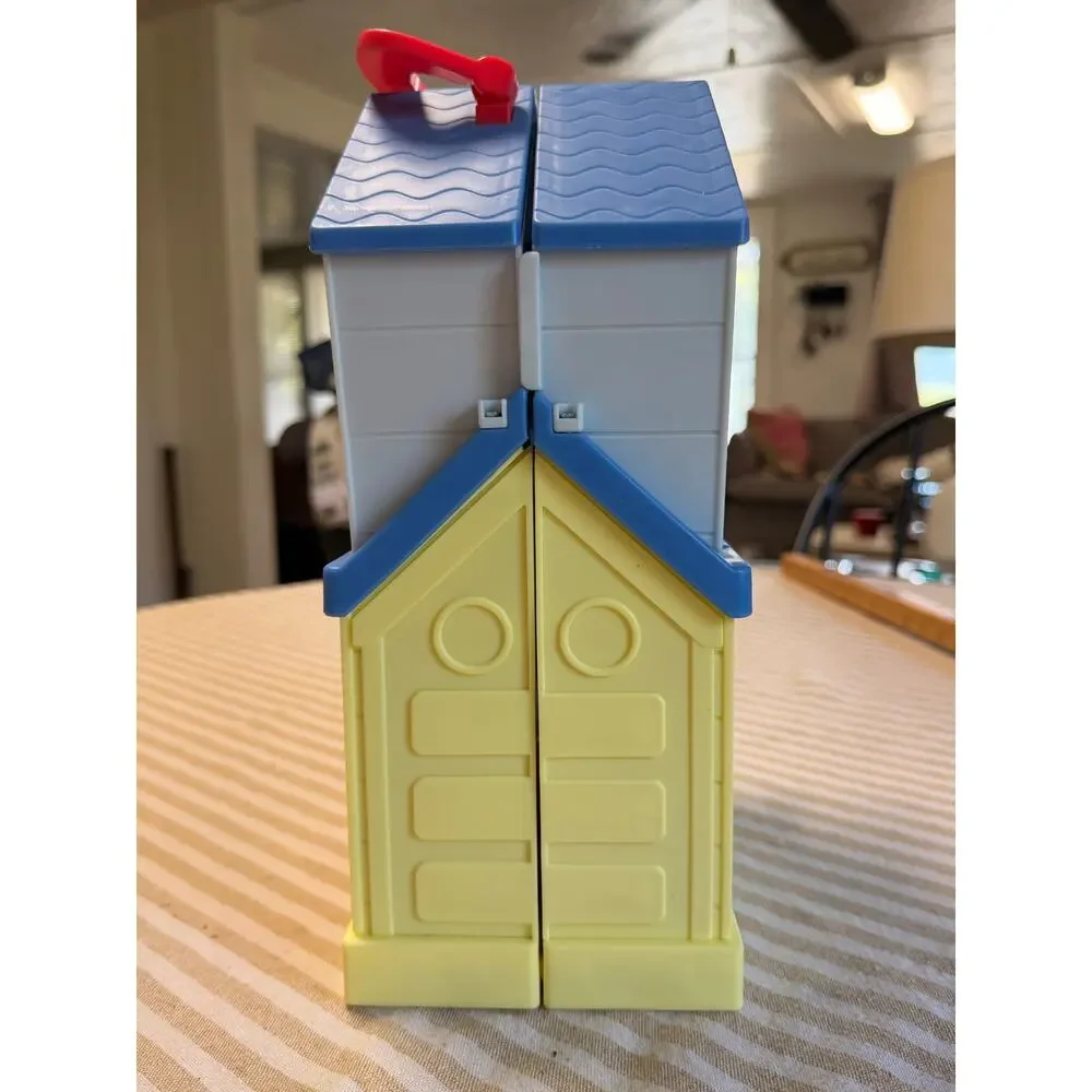 CoComelon Deluxe Family House Playset Musical Toy